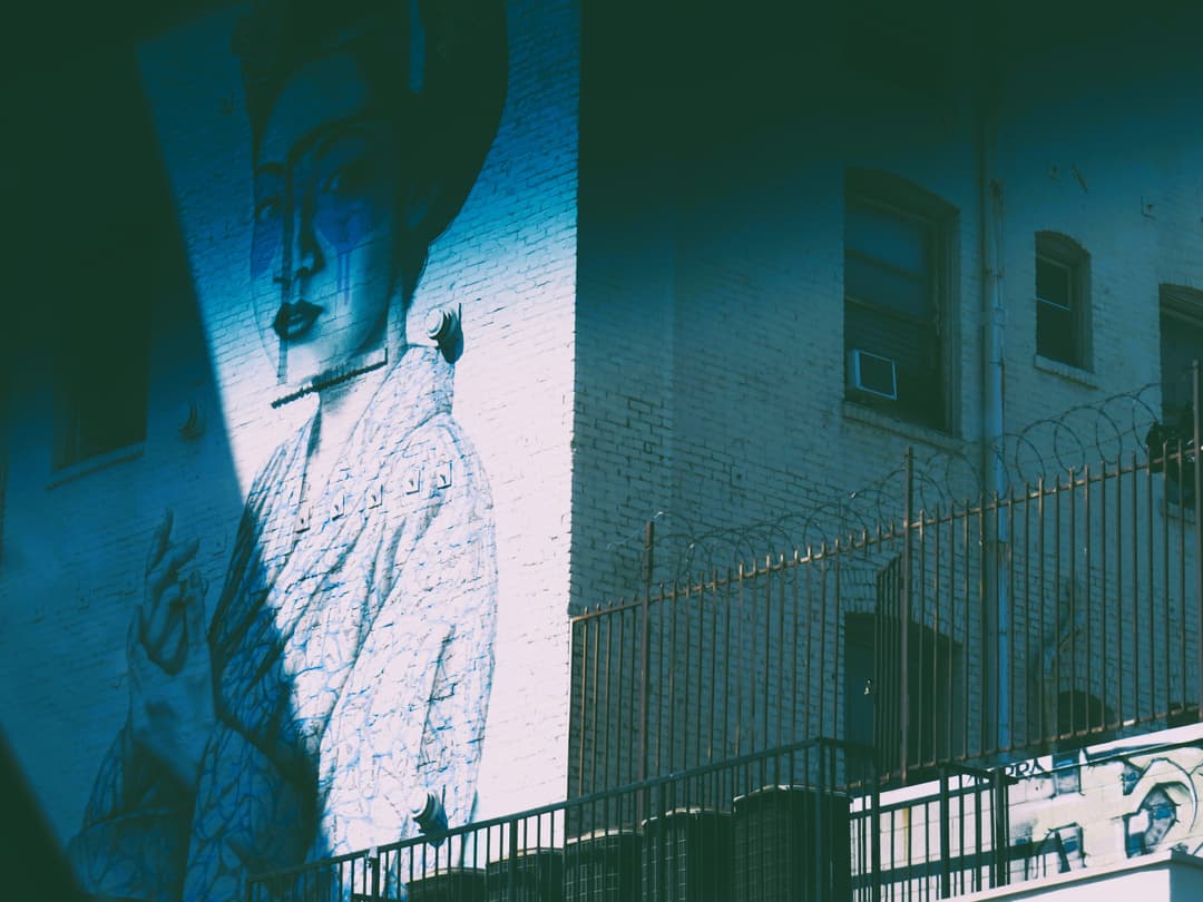 The crying angels of Los Angeles